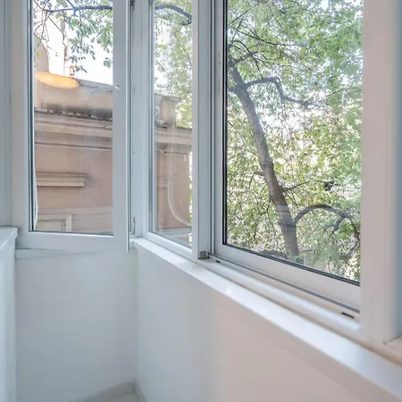 Stylish & Funcional 1 Bdrm In Sofia's Heart Апартаменты София