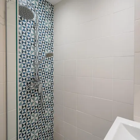 דירה Stylish & Funcional 1 Bdrm In Sofia's Heart סופיה