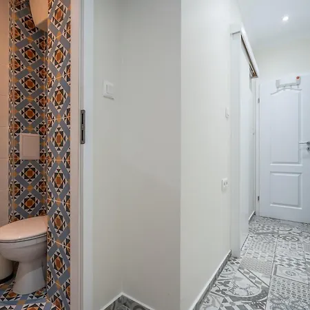 Stylish & Funcional 1 Bdrm In Sofia's Heart Daire Sofya