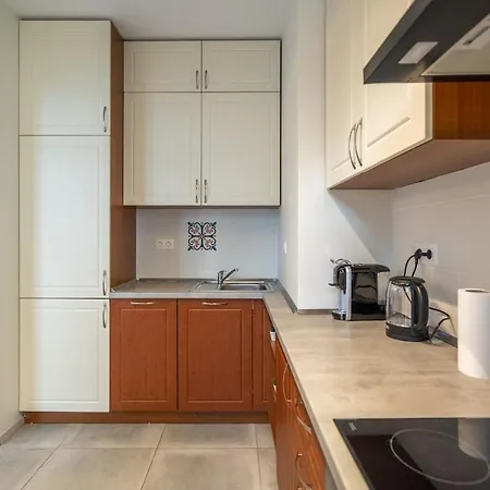 Stylish & Funcional 1 Bdrm In Sofia's Heart *