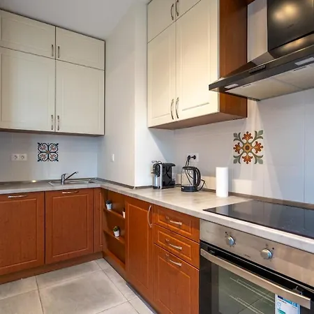 Stylish & Funcional 1 Bdrm In Sofia's Heart *