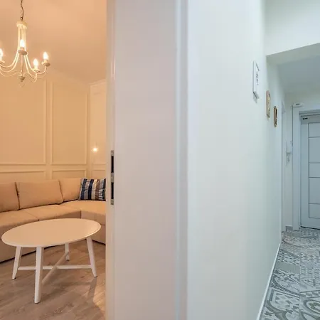 Stylish & Funcional 1 Bdrm In Sofia's Heart Apartman