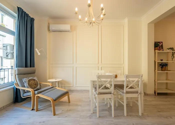 Stylish & Funcional 1 Bdrm In Sofia's Heart Sofia