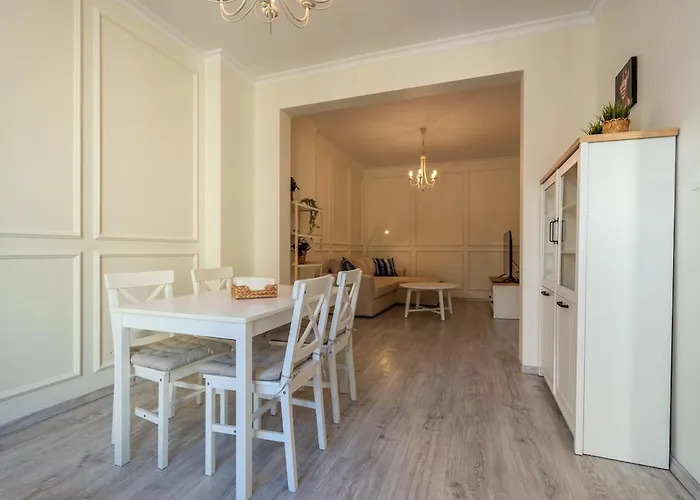 Stylish & Funcional 1 Bdrm In Sofia's Heart Lägenhet *