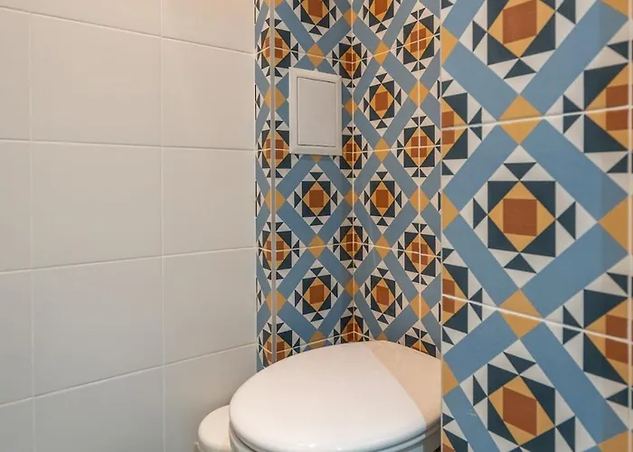 Stylish & Funcional 1 Bdrm In Sofia's Heart *