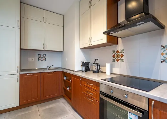 Stylish & Funcional 1 Bdrm In Sofia's Heart *