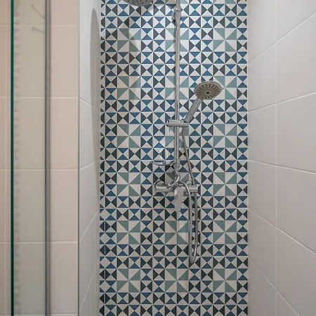 Stylish & Funcional 1 Bdrm In Sofia's Heart *